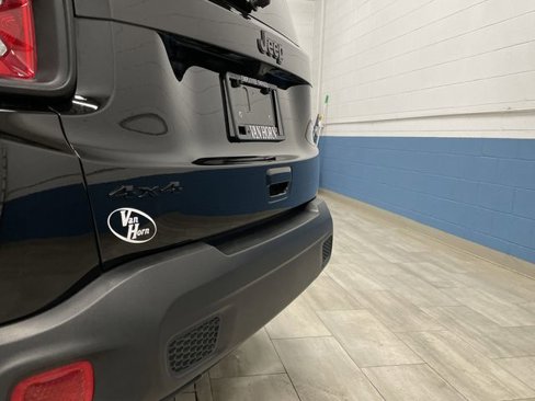 Used 2023 Jeep Renegade Altitude w/ Sun/Sound Group image 34