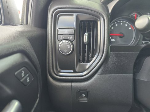 Used 2020 Chevrolet Silverado 1500 Custom w/ Custom Value Package image 20