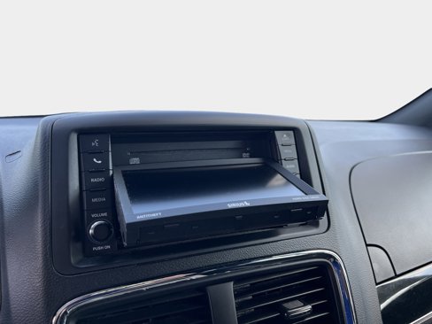 Used 2020 Dodge Grand Caravan SXT image 26