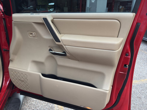 Used 2009 Nissan Titan LE w/ LE Max Utility Pkg image 11