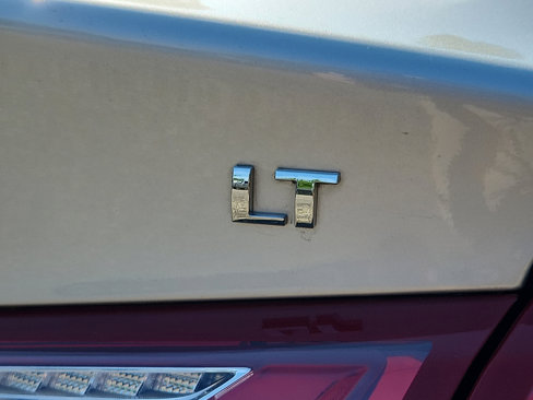 Used 2022 Chevrolet Malibu LT image 15