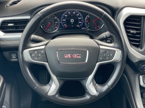 Used 2020 GMC Acadia SLT w/ Driver Alert Package II image 12