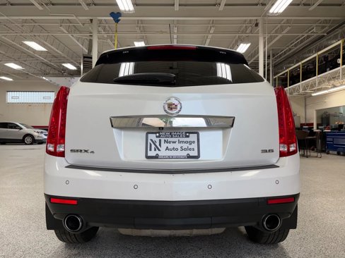 Used 2015 Cadillac SRX Luxury w/ Driver Awareness Package image 12