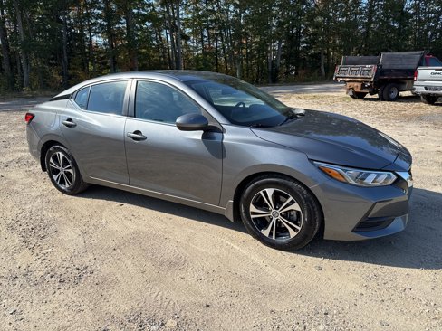 Used 2022 Nissan Sentra SV image 1
