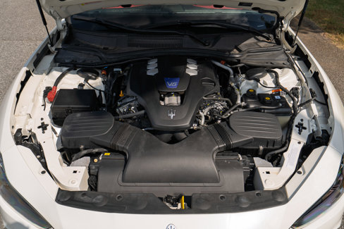 Used 2022 Maserati Ghibli Modena Q4 image 19