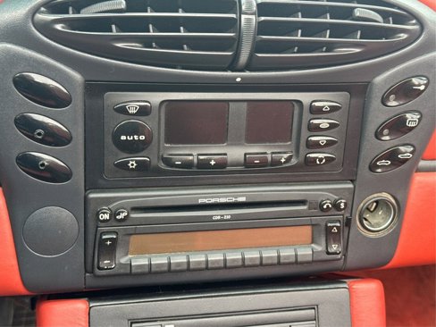Used 1998 Porsche Boxster image 11