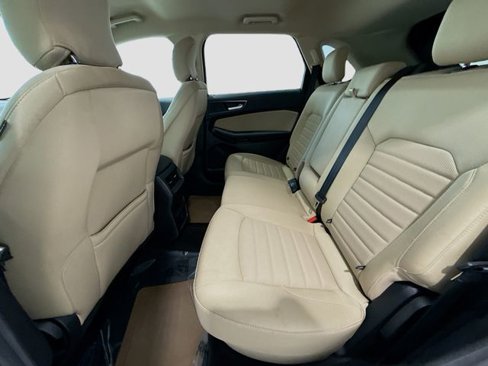 Used 2017 Ford Edge SE image 20