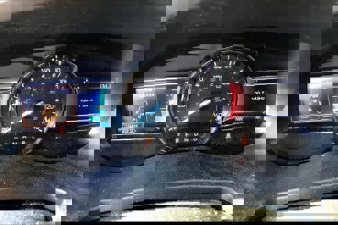 Used 2018 Ford Explorer XLT w/ Equipment Group 201A image 23