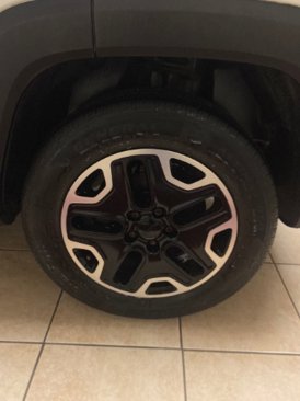 Used 2015 Jeep Renegade Latitude w/ Popular Equipment Group image 30
