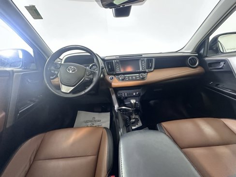 Used 2018 Toyota RAV4 Limited image 15