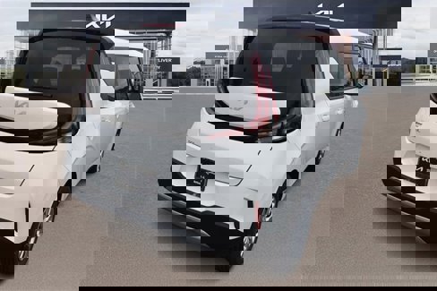 New 2025 Kia Soul LX image 3