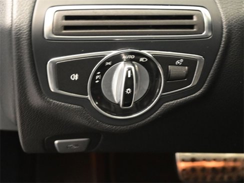 Used 2015 Mercedes-Benz C 300 4MATIC Sedan image 18