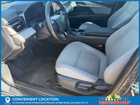 Used 2025 Toyota Camry LE image 18