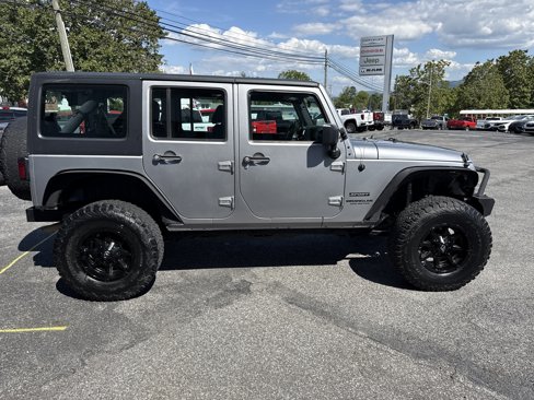 Used 2017 Jeep Wrangler Unlimited Sport w/ Connectivity Group image 6