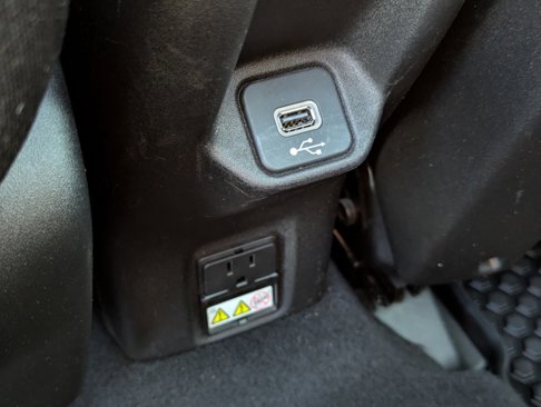 Used 2022 Jeep Renegade Latitude w/ Sun/Sound Group image 27