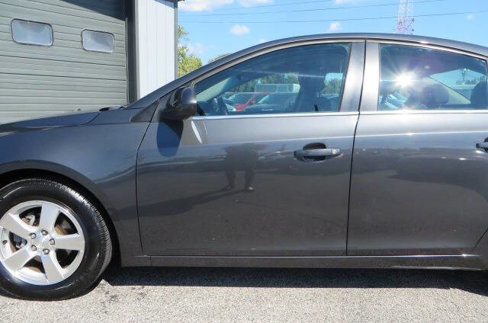Used 2013 Chevrolet Cruze LT image 31