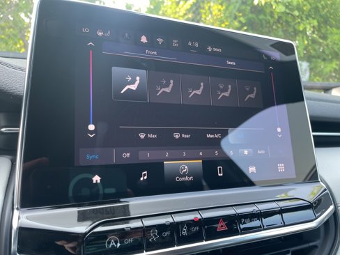 New 2025 Jeep Compass Limited image 27