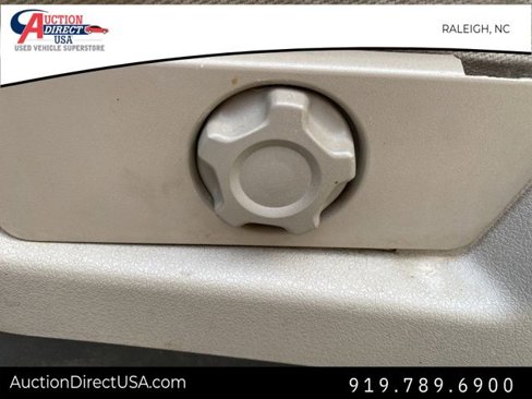 Used 2010 Ford F150 XLT image 25