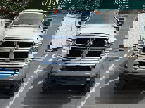 Used 2015 RAM 2500 SLT image 2