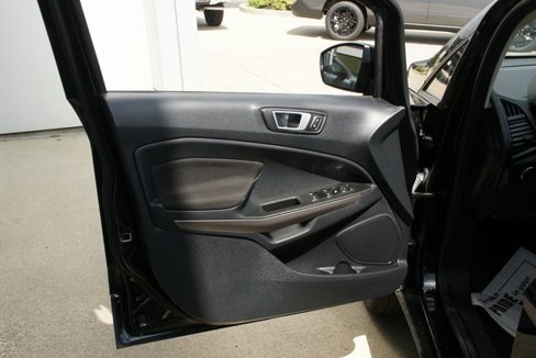 Used 2018 Ford EcoSport SE image 12