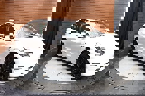Used 2021 Tesla Model 3 Standard Range Plus image 19