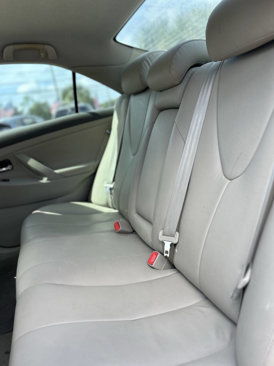 Used 2011 Toyota Camry LE image 15