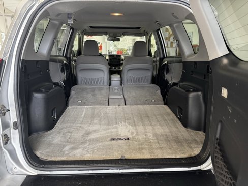Used 2012 Toyota RAV4 4WD image 22