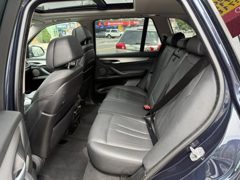 Used 2016 BMW X5 xDrive40e image 9
