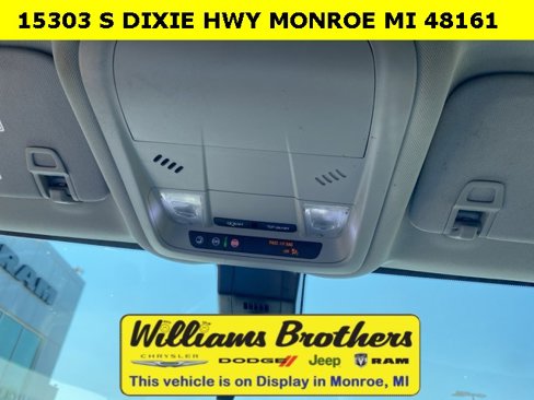 Used 2021 Chevrolet Equinox LS w/ LS Convenience Package image 17