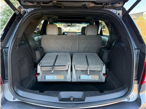 Used 2013 Ford Explorer XLT image 41