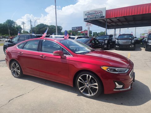 Used 2019 Ford Fusion Titanium image 1