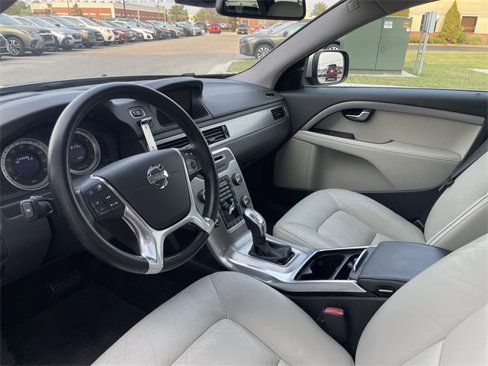 Used 2013 Volvo XC70 3.2 Premier image 13