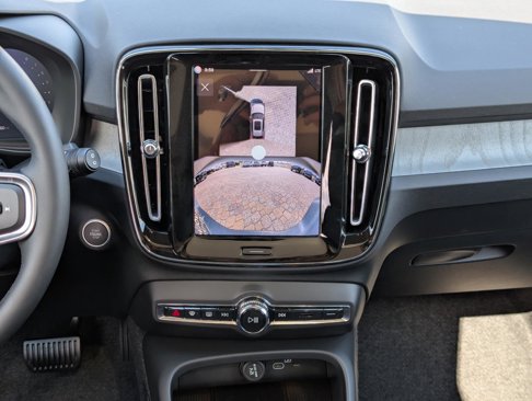 New 2026 Volvo XC40 B4 Plus w/ Protection Package Premier image 30
