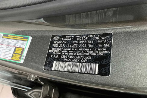 Used 2024 Hyundai Elantra SEL w/ Convenience Package image 31