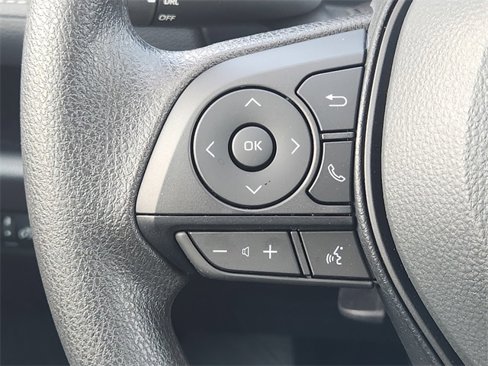 Certified 2025 Toyota RAV4 LE image 26