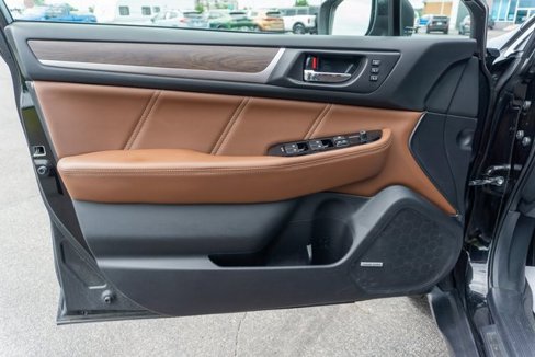 Used 2019 Subaru Outback 3.6R Touring w/ Popular Package #3A image 18