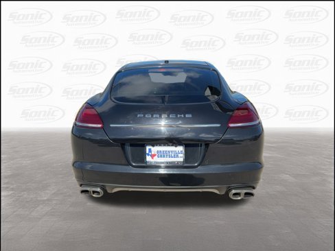 Used 2010 Porsche Panamera Turbo image 10