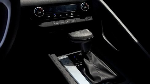 Certified 2023 Hyundai Elantra SEL image 30