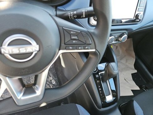New 2025 Nissan Versa SV image 17