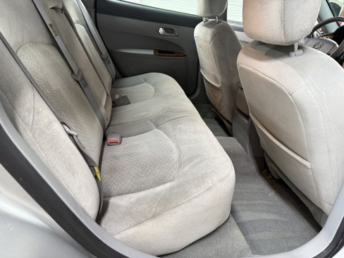 Used 2005 Buick LaCrosse CX image 23