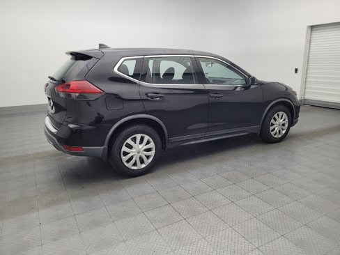 Used 2018 Nissan Rogue S image 10