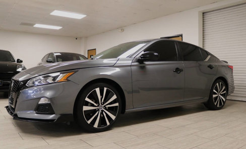 Used 2019 Nissan Altima 2.5 SR image 2