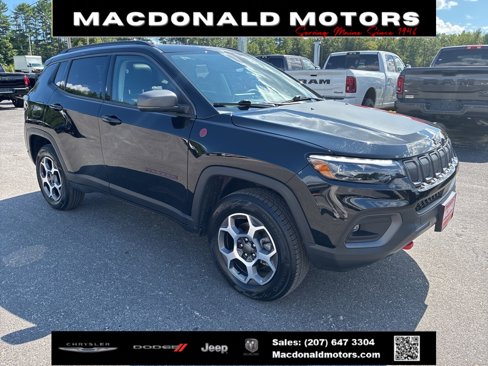 Used 2022 Jeep Compass Trailhawk w/ Trailhawk Elite Group image 4
