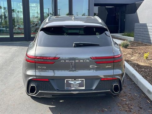 Used 2025 Genesis GV70 2.5T w/ Select Package image 8