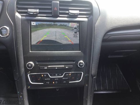 Used 2018 Ford Fusion SE w/ Equipment Group 201A image 17