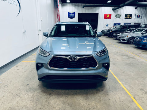 Used 2022 Toyota Highlander Limited image 17