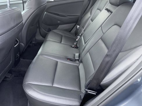 Used 2021 Hyundai Tucson Limited image 16