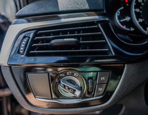 Used 2019 BMW 530i w/ Convenience Package image 18