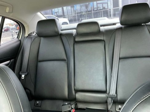 Used 2019 MAZDA MAZDA3 Sedan image 23