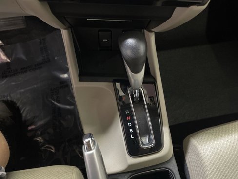 Used 2013 Honda Civic Hybrid Sedan image 19